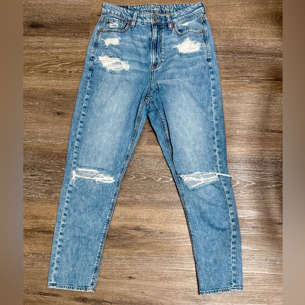 American Eagle Mom Jeans